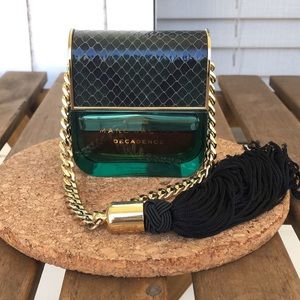 Marc Jacobs Decadence perfume Discontinued